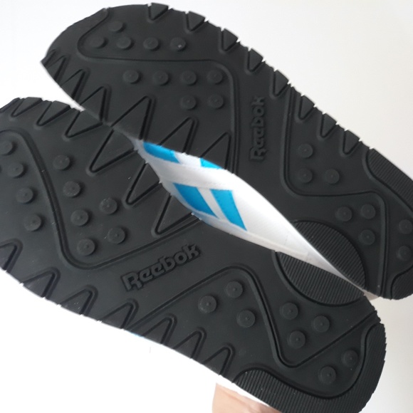 Reebok Women's Classic Nylon Casual Shoes - Picture 5 of 8